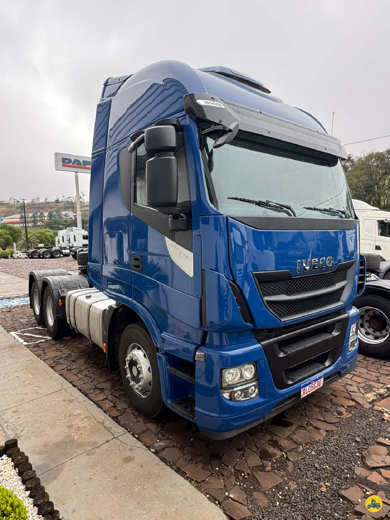 CAMINHAO IVECO STRALIS 440 HI WAY Cavalo Mecânico Cavalo 6x2 DAF Barigui SJP SAO JOSE DOS PINHAIS PARANÁ PR