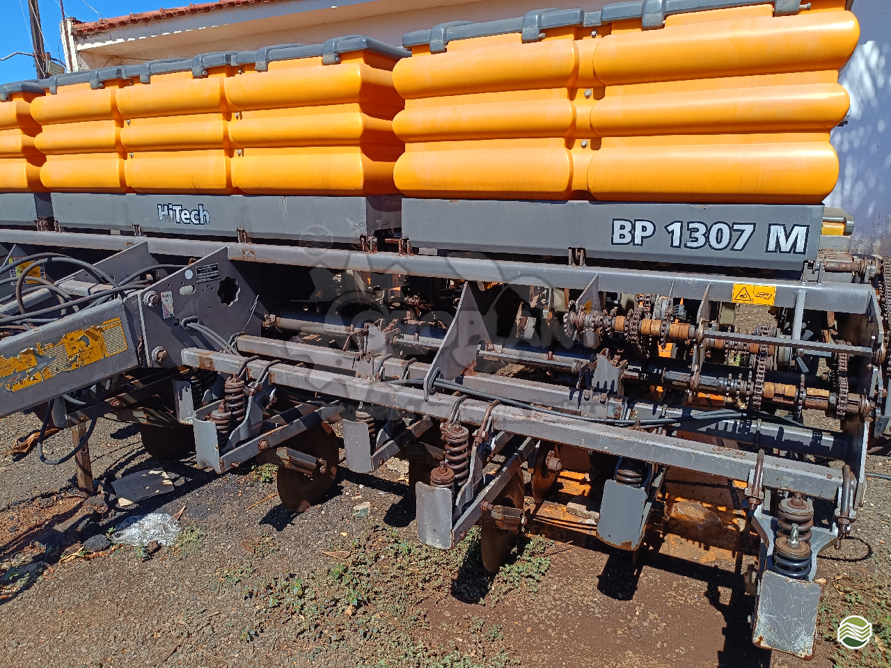 PLANTADEIRA VALTRA HITECH BP 1307 CLM Máquinas Agrícolas FLORESTA PARANÁ PR