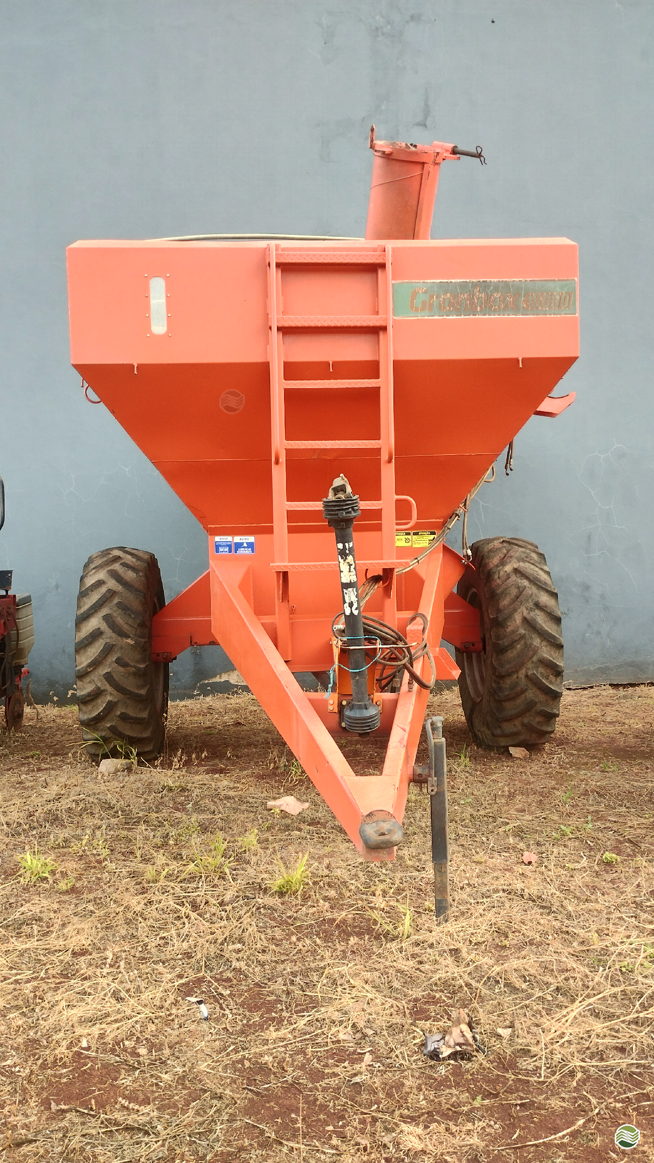 IMPLEMENTOS AGRICOLAS CARRETA BAZUKA GRANELEIRA 10000 CLM Máquinas Agrícolas FLORESTA PARANÁ PR