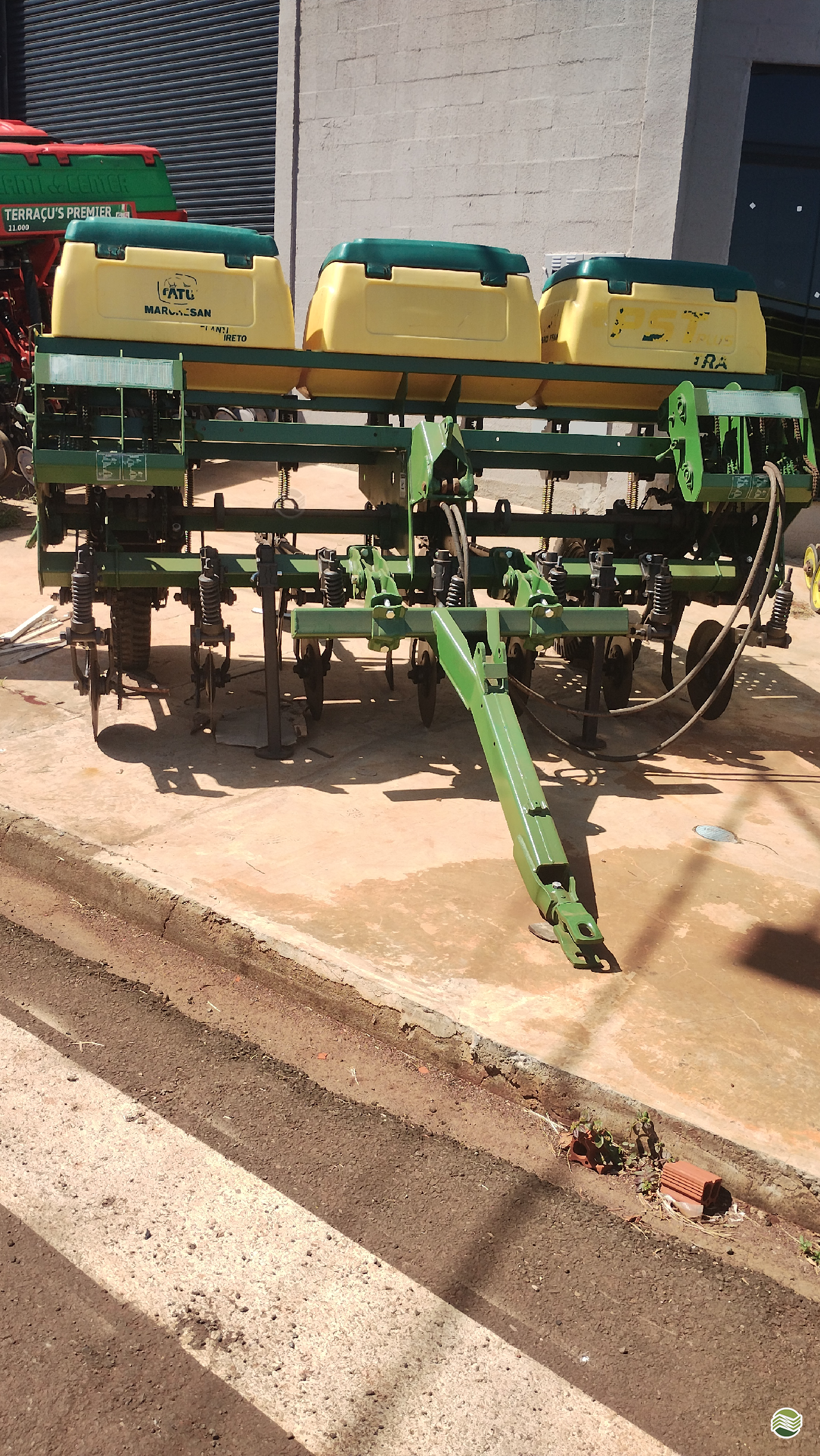 PLANTADEIRA TATU PST PLUS CLM Máquinas Agrícolas FLORESTA PARANÁ PR