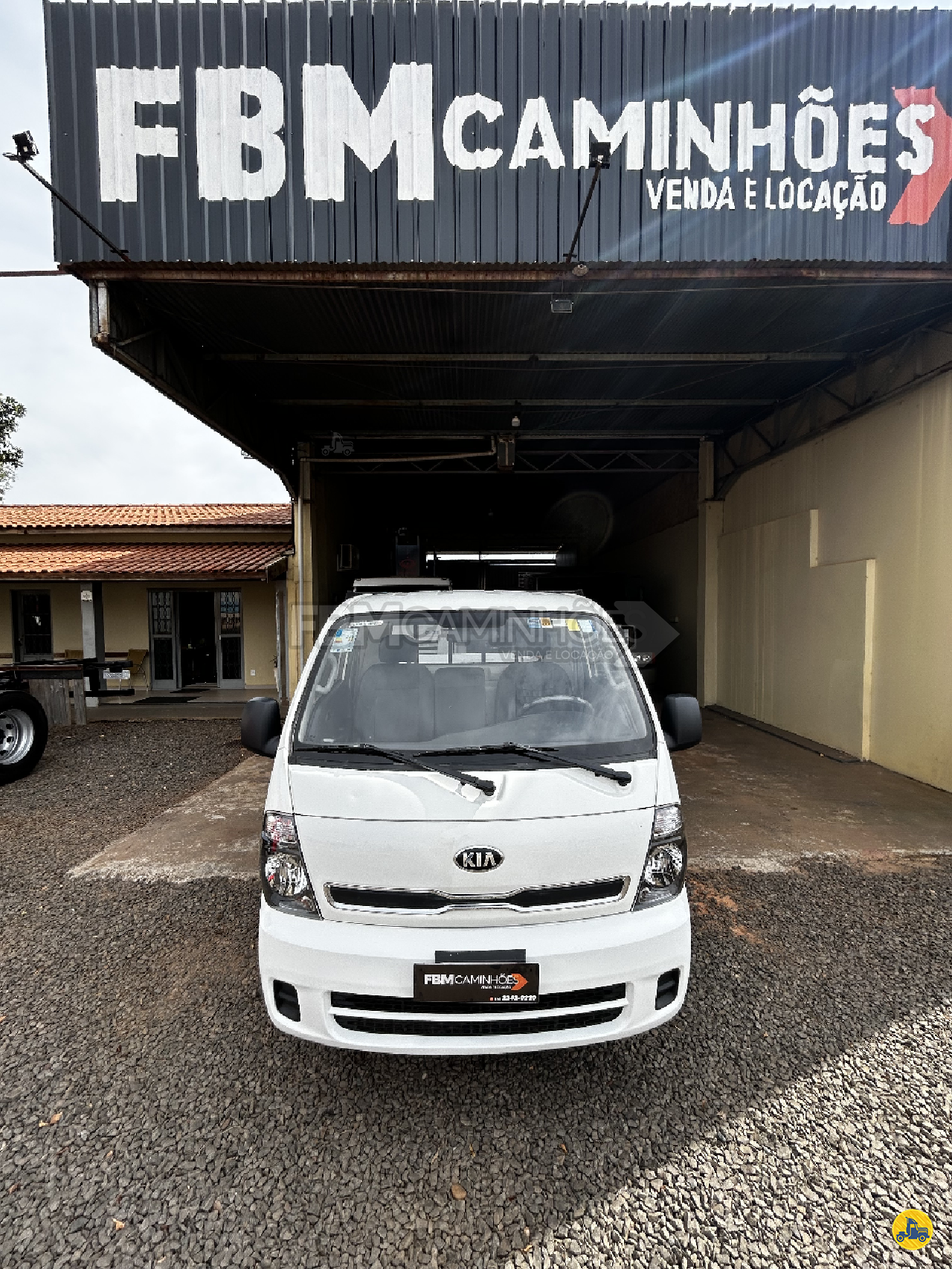 UTILITARIOS KIA MOTORS Bongo K-2500 FBM Caminhões  MONTE ALTO SÃO PAULO SP