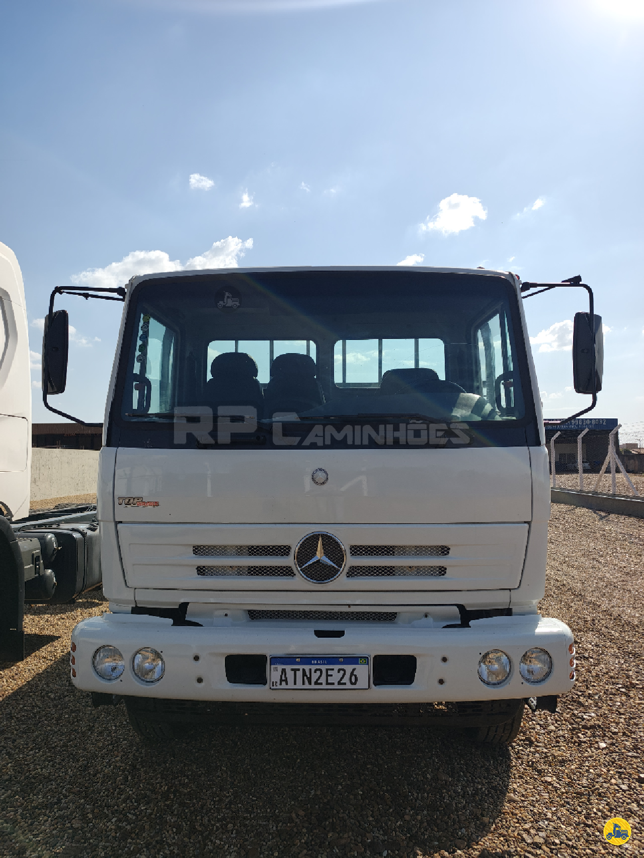 CAMINHAO MERCEDES-BENZ MB 1718 Plataforma 3/4 4x2 RP Comércio de Caminhões MACATUBA SÃO PAULO SP