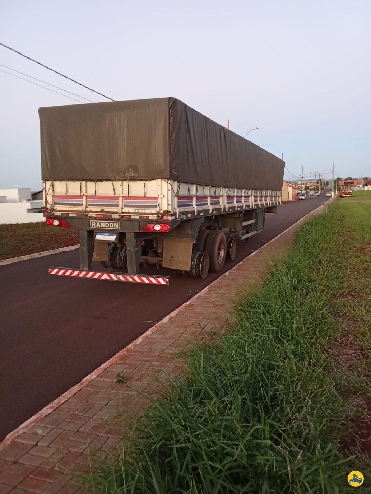CARRETA SEMI-REBOQUE CARGA SECA Pátio 43 ARAPONGAS PARANÁ PR
