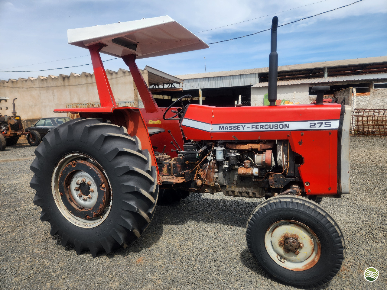 TRATOR MASSEY FERGUSON MF 275 Tração 4x2 Noroeste Tratores VOTUPORANGA SÃO PAULO SP
