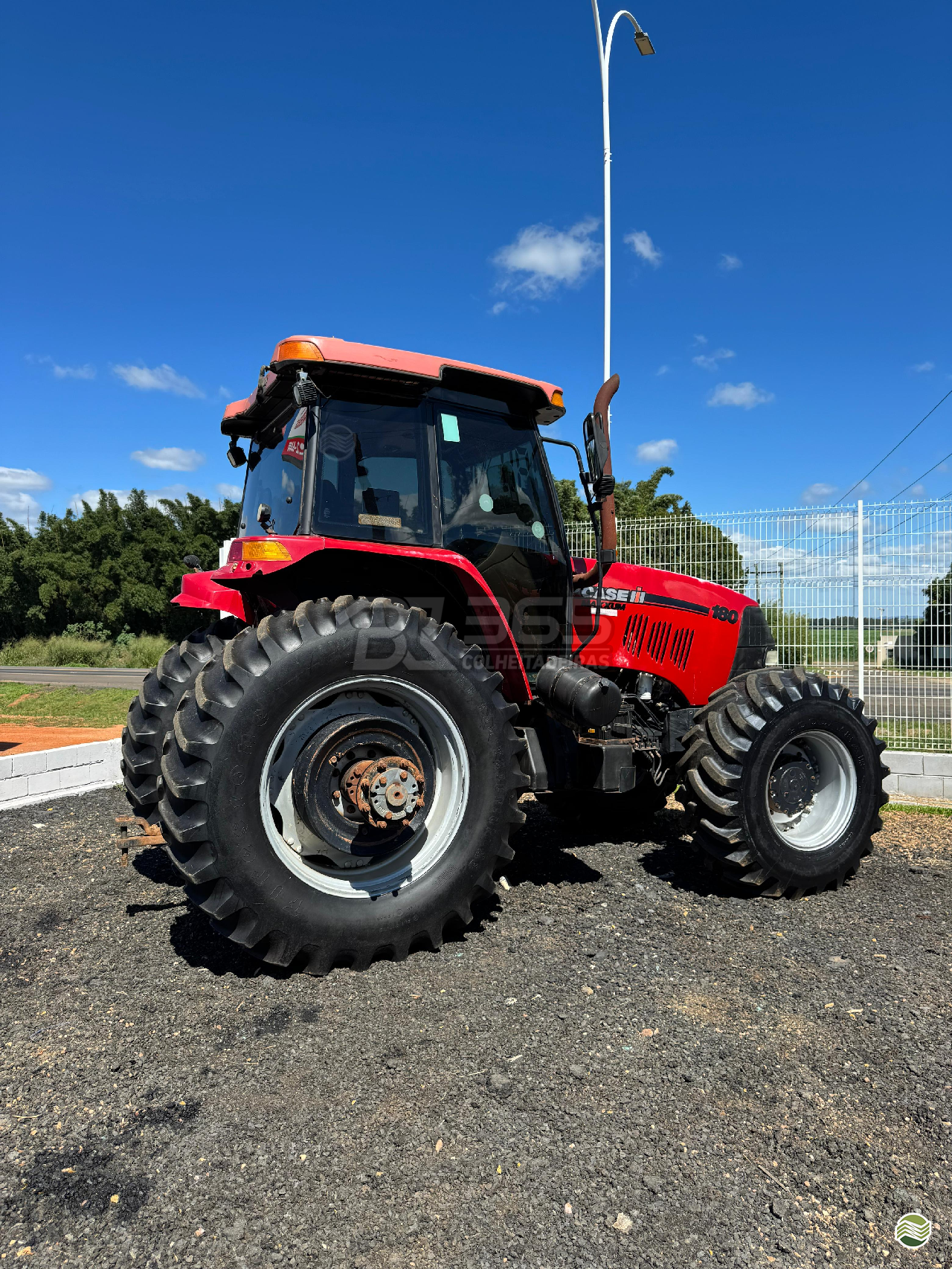 TRATOR CASE MAXXUM 180