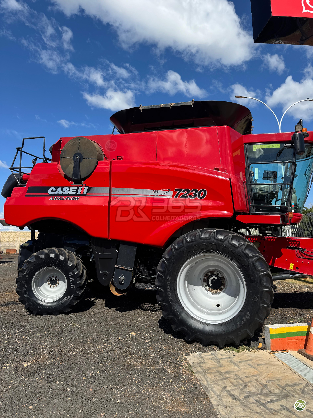 COLHEITADEIRA CASE CASE 7230