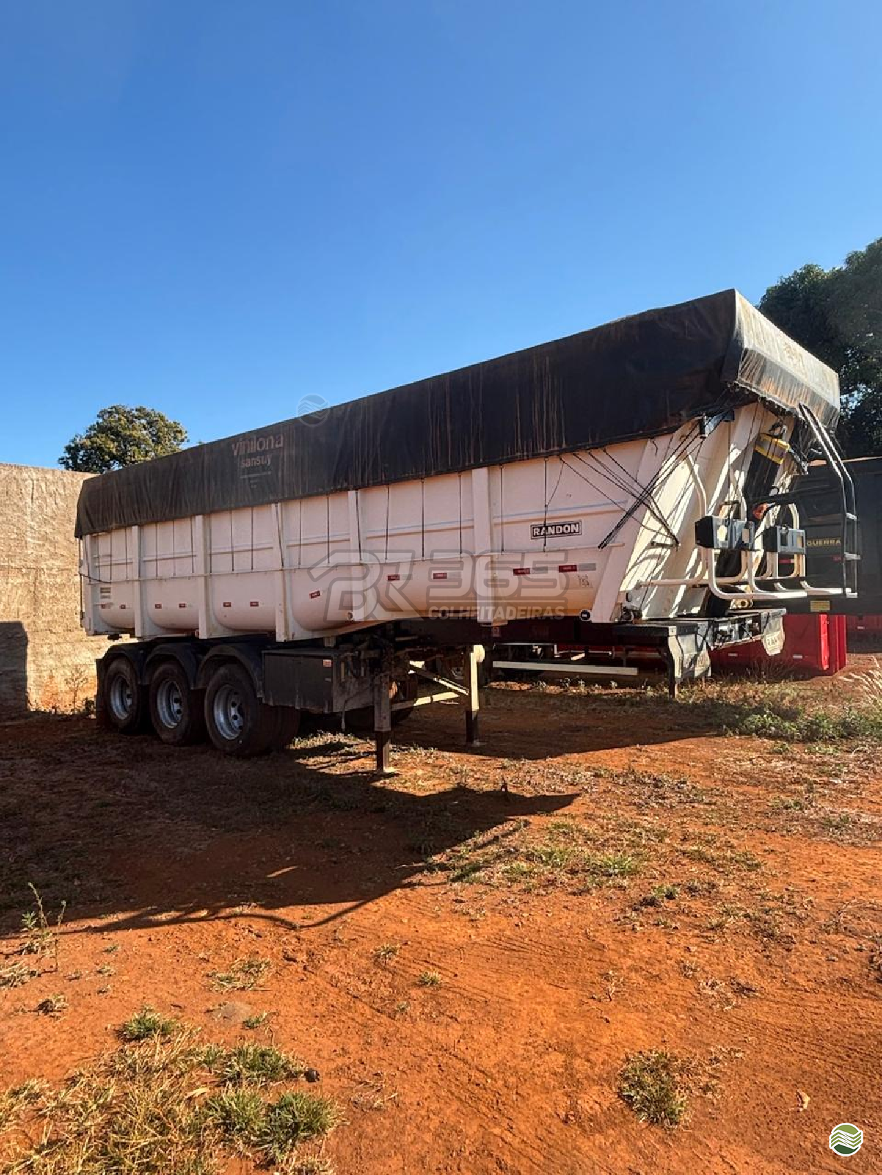CARRETA SEMI-REBOQUE BASCULANTE BR 365 Colheitadeiras PATROCINIO MINAS GERAIS MG
