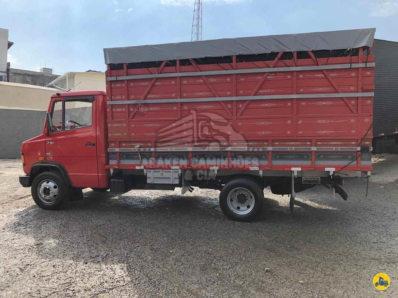 CAMINHAO MERCEDES-BENZ MB 710 Boiadeiro 3/4 4x2 Araken Caminhões e Cia CAJAMAR SÃO PAULO SP