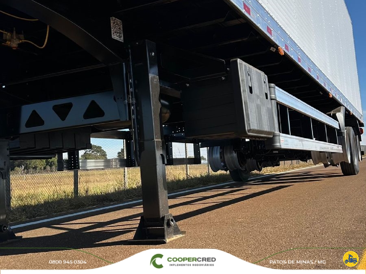 CARRETA SEMI-REBOQUE BAU FURGÃO Cooper Cred Implementos Rodoviários MG PATOS DE MINAS MINAS GERAIS MG