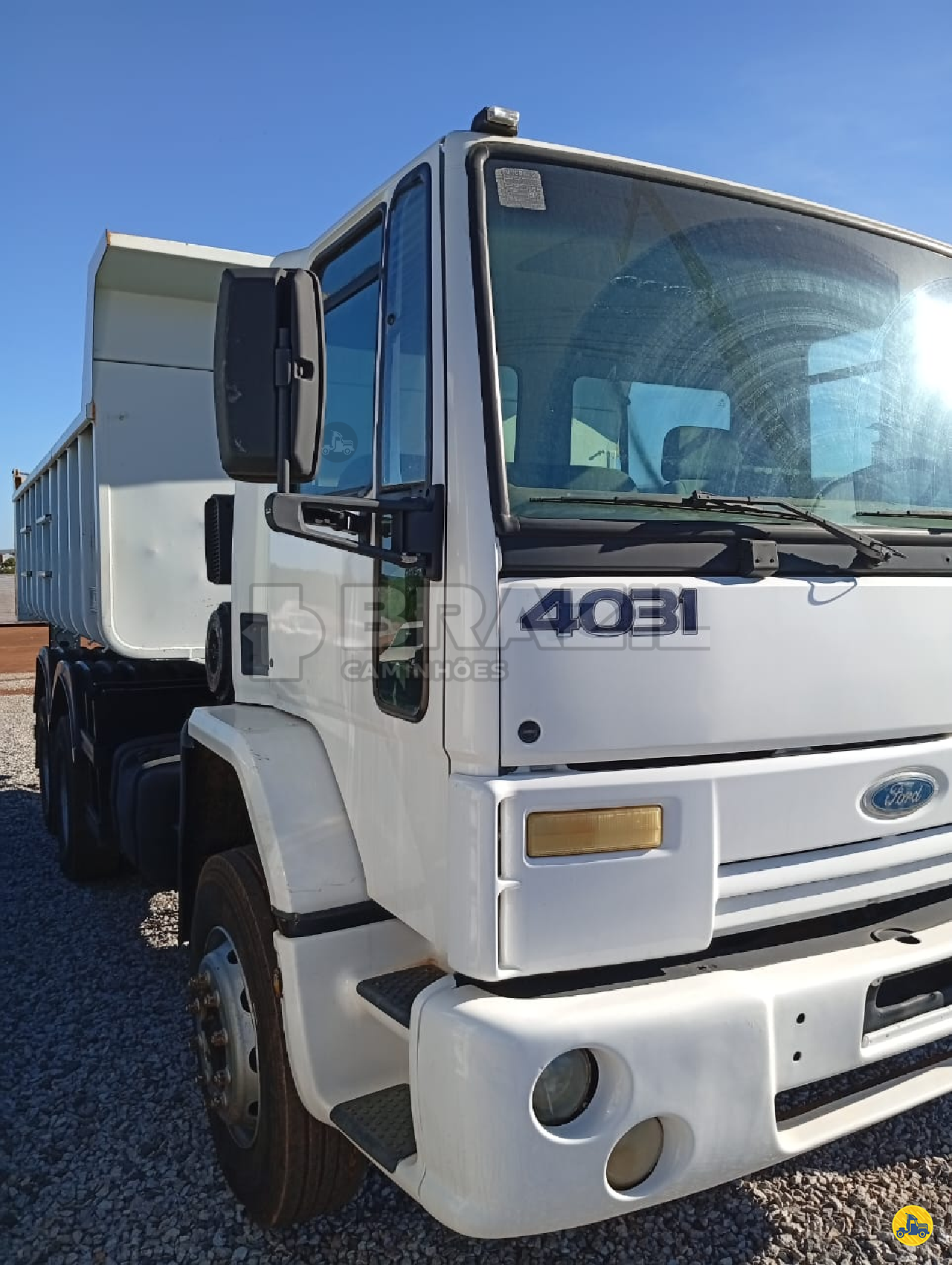 CAMINHAO FORD CARGO 4031 Caçamba Basculante Truck 6x2 Brazil Implementos GOIANIA GOIAS GO