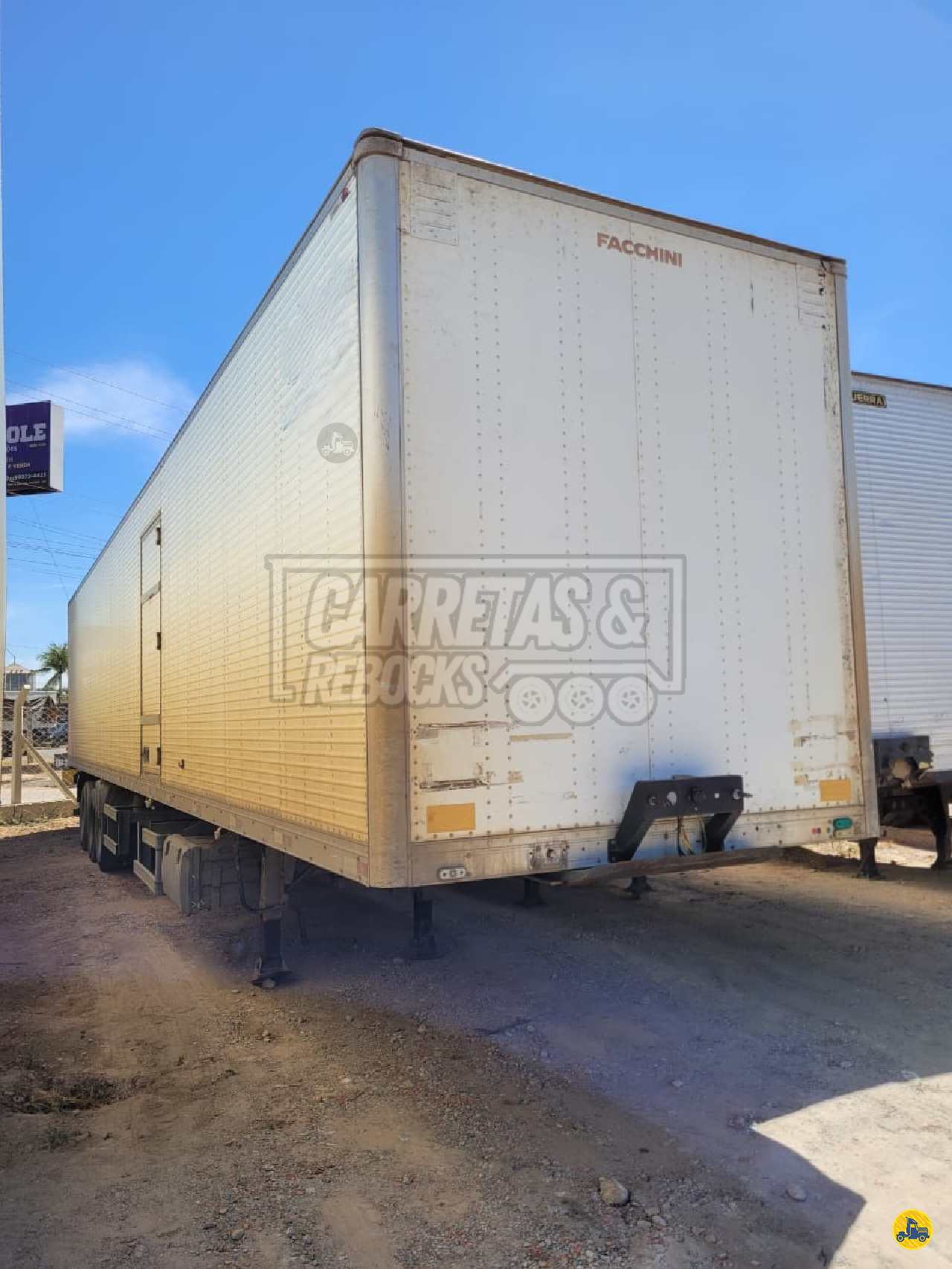 CARRETA SEMI-REBOQUE BAU FURGÃO Carretas & Rebocks  GOIANIA GOIAS GO