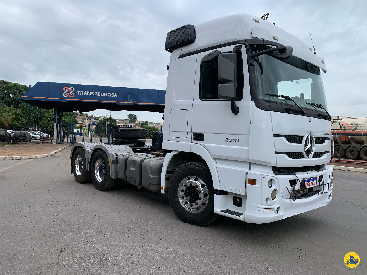 CAMINHAO MERCEDES-BENZ MB 2651 Cavalo Mecânico Cavalo 6x4 DG Pesados BETIM MINAS GERAIS MG