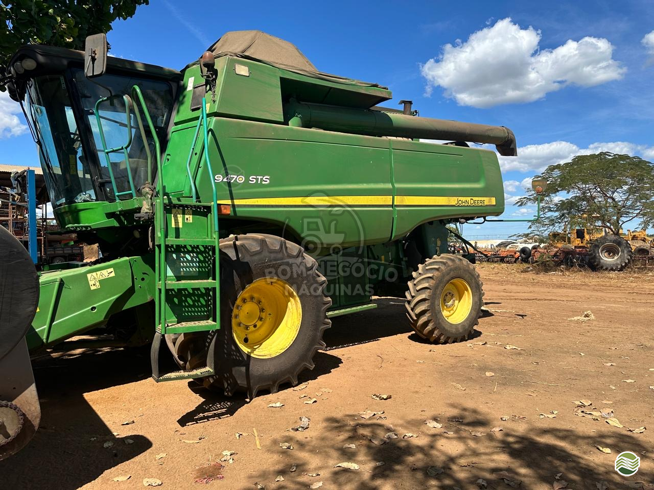 COLHEITADEIRA JOHN DEERE JOHN DEERE 9470 STS Bom Negócio Máquinas MONTE CARMELO MINAS GERAIS MG