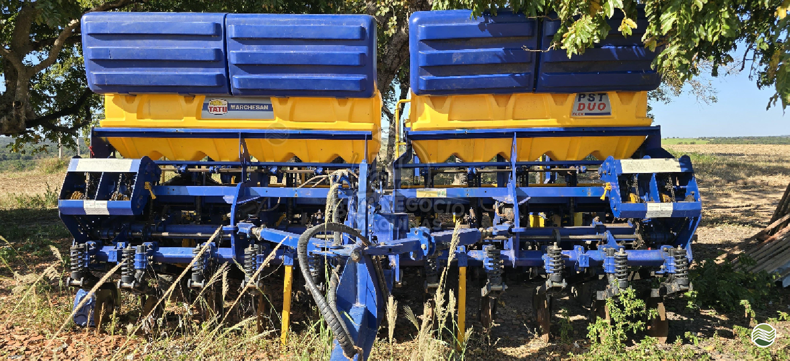 PLANTADEIRA TATU PST DUO FLEX Bom Negócio Máquinas MONTE CARMELO MINAS GERAIS MG