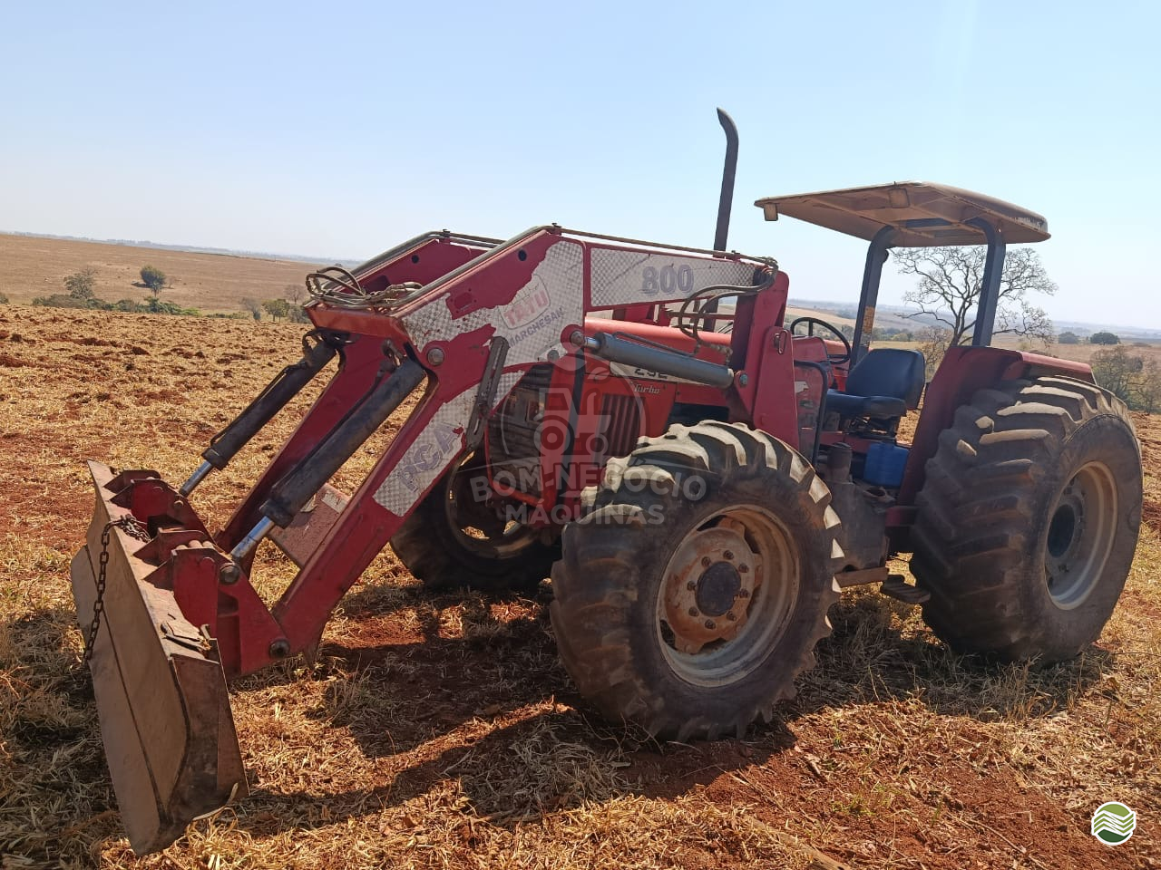 TRATOR MASSEY FERGUSON MF 292 Tração 4x4 Bom Negócio Máquinas MONTE CARMELO MINAS GERAIS MG