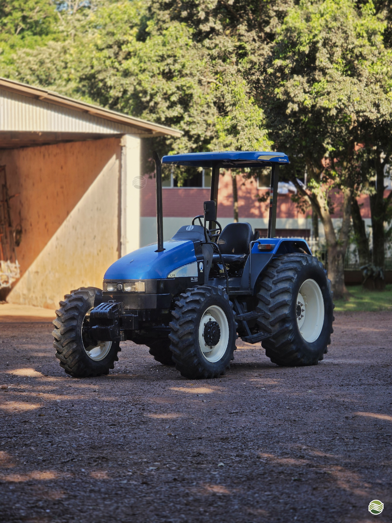 TRATOR NEW HOLLAND NEW TL 75E/4 Tração 4x4 JZ Implementos Agrícolas TOLEDO PARANÁ PR