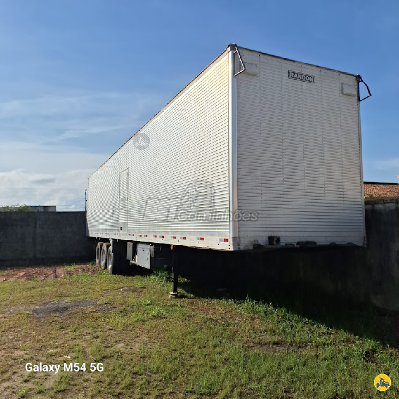 CARRETA SEMI-REBOQUE BAU FURGÃO BST Caminhões TIJUCAS SANTA CATARINA SC