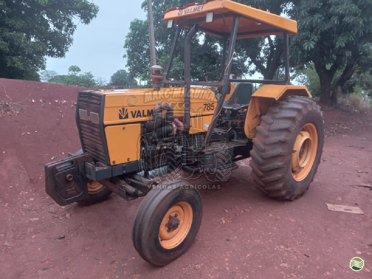 TRATOR VALMET VALMET 785 Tração 4x2 Marc Máquinas NOVO ITACOLOMI PARANÁ PR