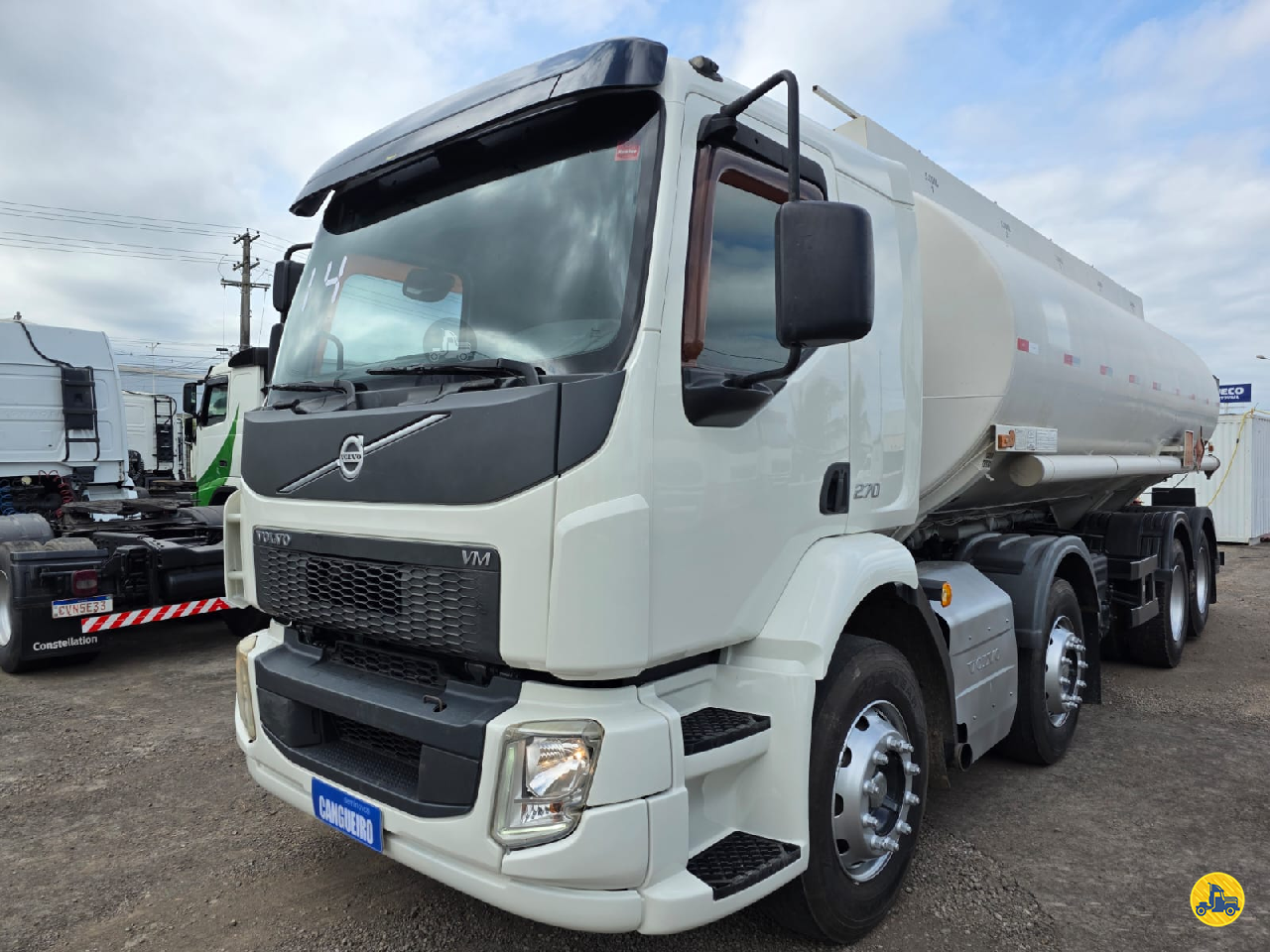 CAMINHAO VOLVO VOLVO VM 270 Tanque Pipa BiTruck 8x2 Seminovos Cangueiro CARIACICA ESPÍRITO SANTO ES