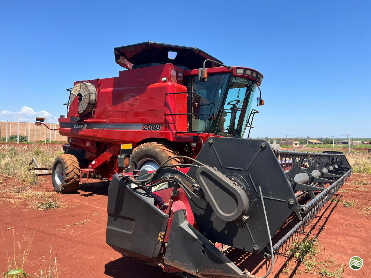 COLHEITADEIRA CASE CASE 2388 Comal Comércio de Máquinas Agrícolas PRIMEIRO DE MAIO PARANÁ PR