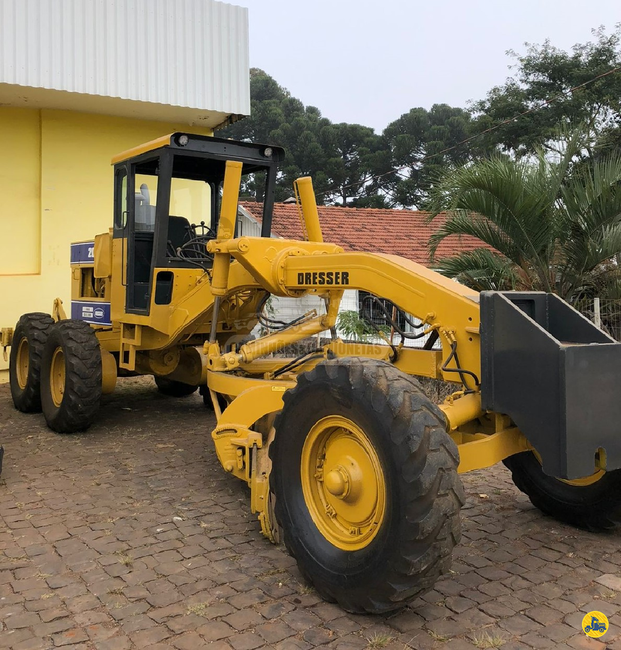 MOTONIVELADORA DRESSER HWB 205C Caminhões & Camionetas PASSO FUNDO RIO GRANDE DO SUL RS