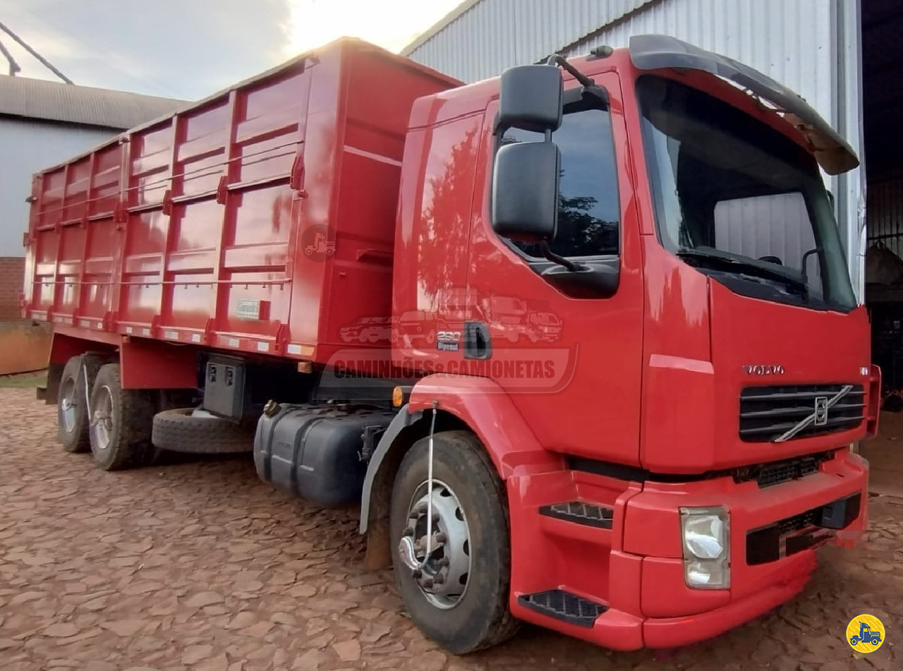 CAMINHAO VOLVO VOLVO VM 260 Caçamba Basculante Truck 6x2 Caminhões & Camionetas PASSO FUNDO RIO GRANDE DO SUL RS
