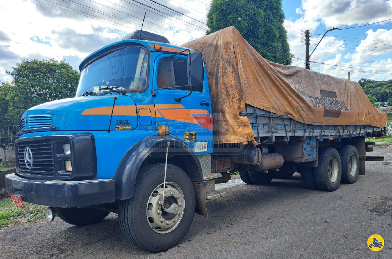 CAMINHAO MERCEDES-BENZ MB 1313 Graneleiro Truck 6x2 Caminhões & Camionetas PASSO FUNDO RIO GRANDE DO SUL RS