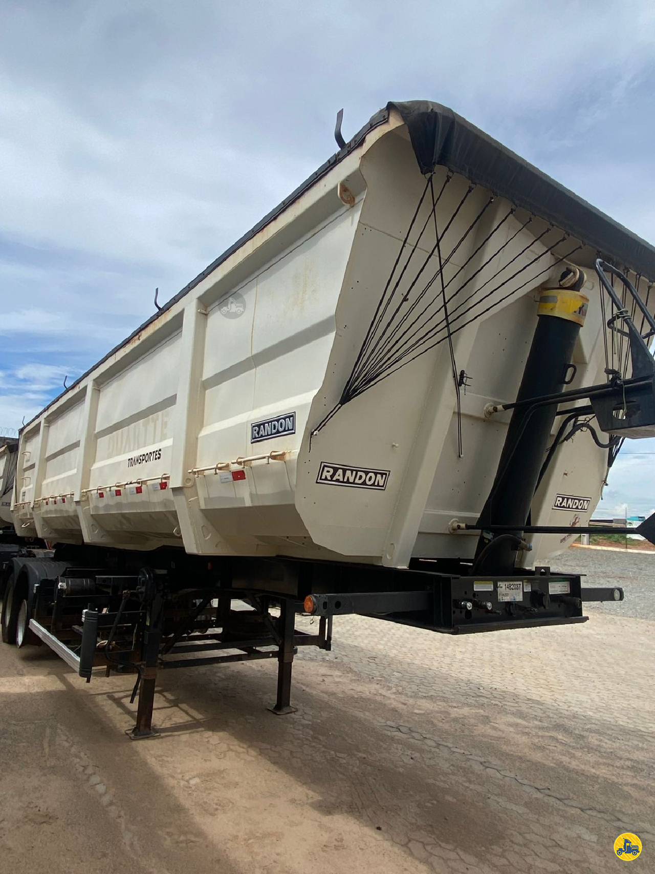CARRETA RODOTREM BASCULANTE Mahnic Multimarcas HIDROLANDIA GOIAS GO