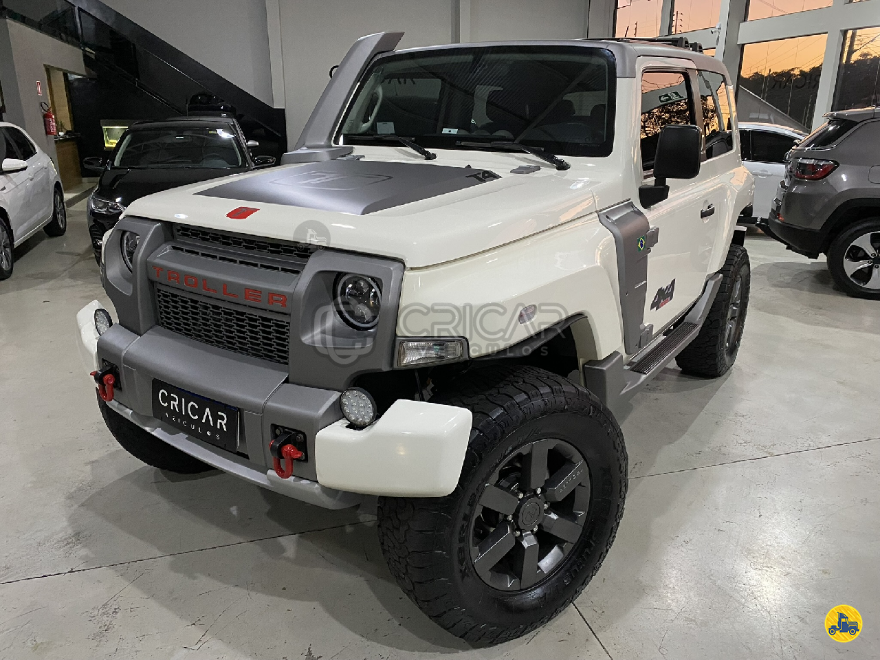 CARRO TROLLER T-4 3.2 XLT Cricar Veículos ARAPONGAS PARANÁ PR