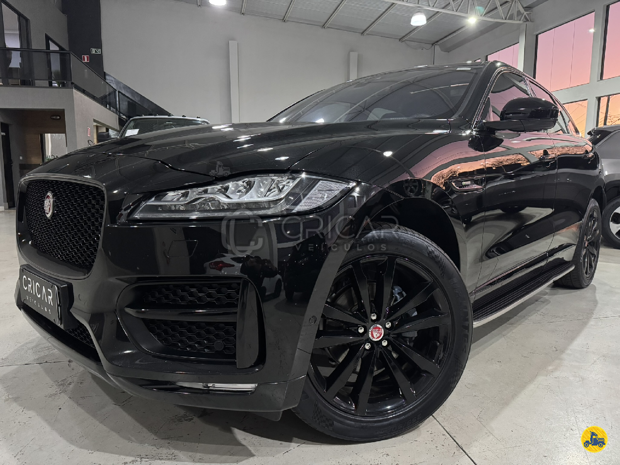 CARRO JAGUAR Jaguar F-Pace Cricar Veículos ARAPONGAS PARANÁ PR