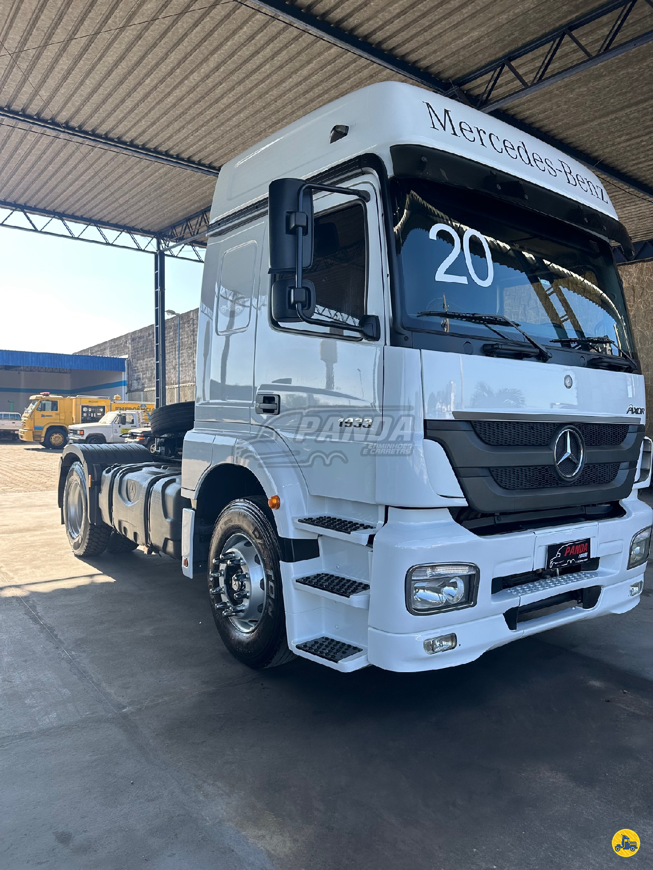 CAMINHAO MERCEDES-BENZ MB 1933 Cavalo Mecânico Toco 4x2 Panda Caminhões LORENA SÃO PAULO SP