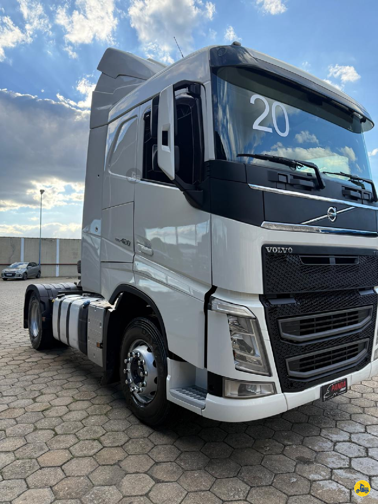 CAMINHAO VOLVO VOLVO FH 420 Cavalo Mecânico Toco 4x2 Panda Caminhões LORENA SÃO PAULO SP