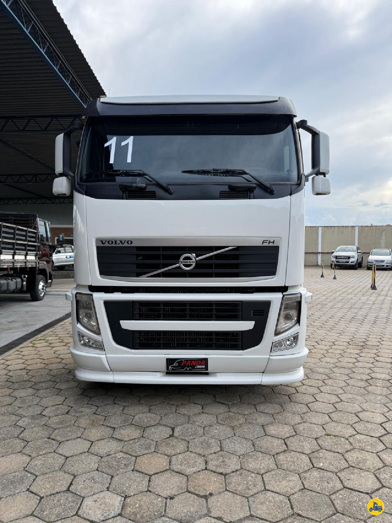 CAMINHAO VOLVO VOLVO FH 440 Cavalo Mecânico Cavalo 6x2 Panda Caminhões LORENA SÃO PAULO SP