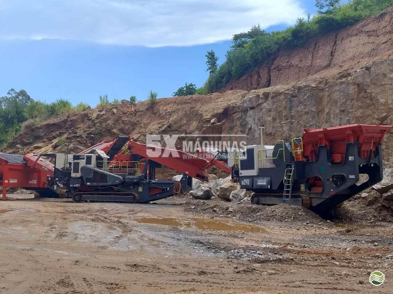EQUIPAMENTOS CONSTRUÇÃO BRITADOR MÓVEL 5X Máquinas  CAMPO GRANDE MATO GROSSO DO SUL MS