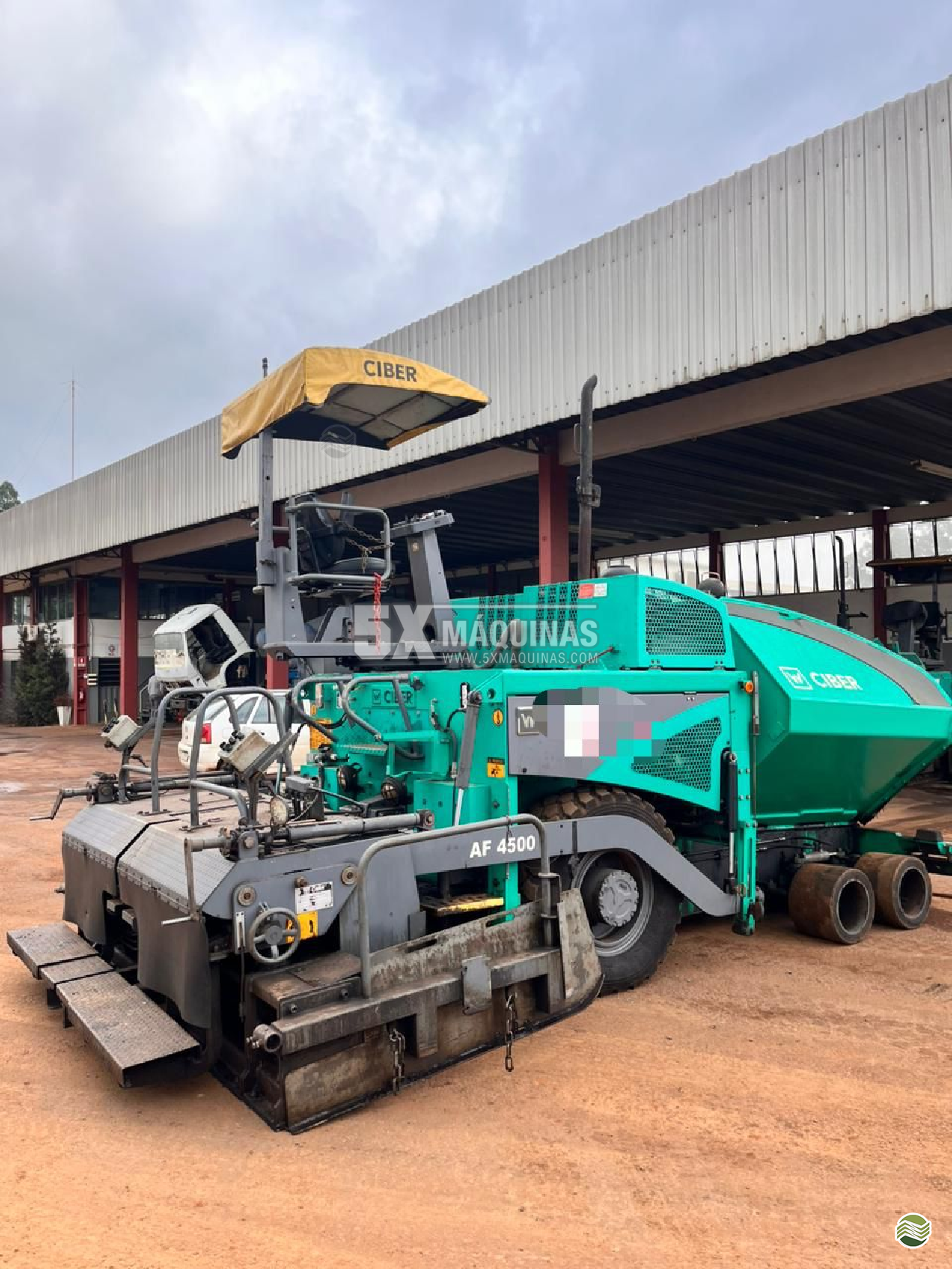 EQUIPAMENTOS CONSTRUÇÃO VIBRO ACABADORA 5X Máquinas  CAMPO GRANDE MATO GROSSO DO SUL MS