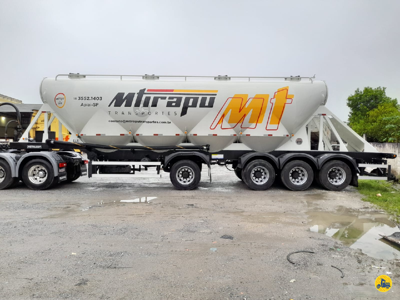 CARRETA SEMI-REBOQUE SILO M Tirapu Transportes APIAI SÃO PAULO SP