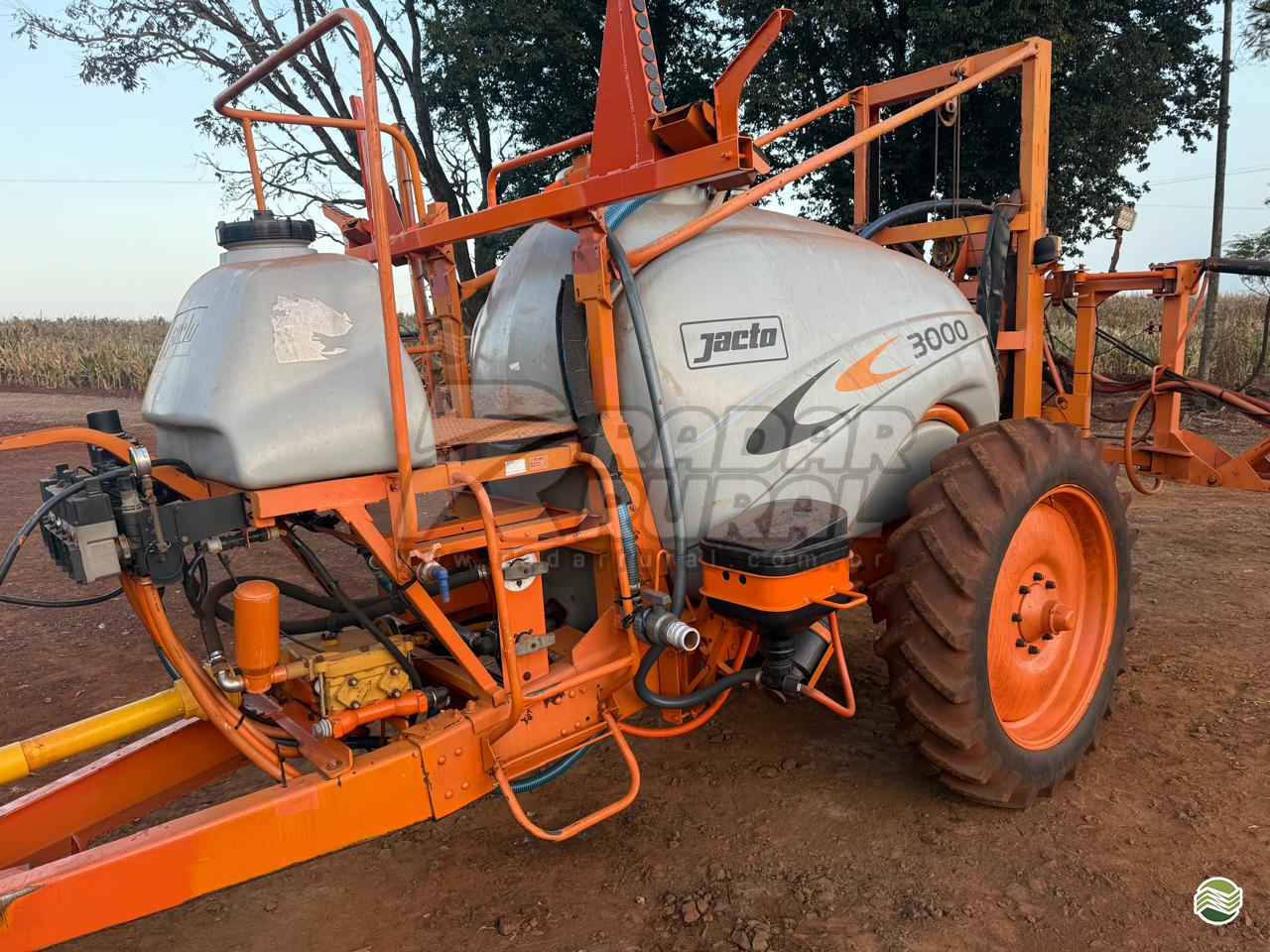 PULVERIZADOR JACTO ADVANCE 3000 AM24 Tração 4x2 Radar Rural VERA CRUZ SÃO PAULO SP