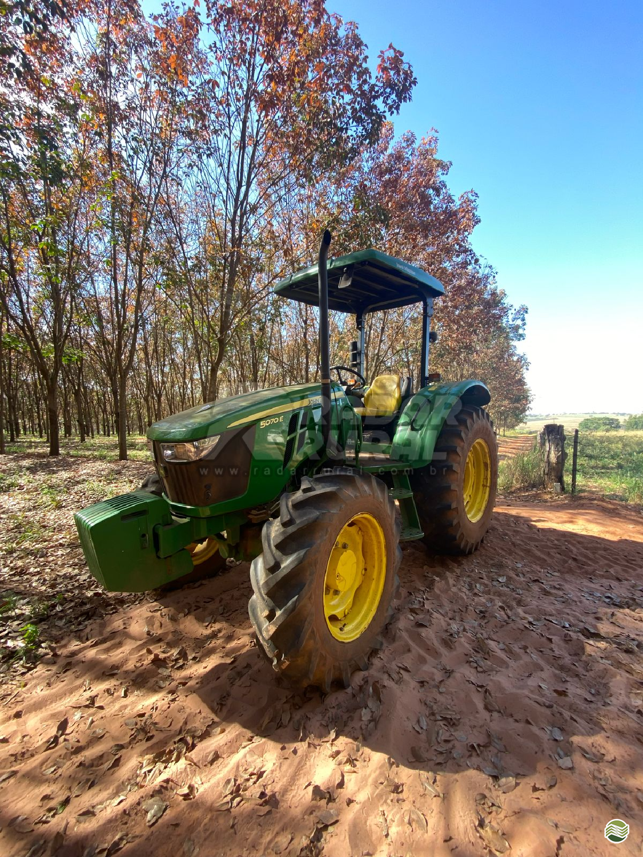 TRATOR JOHN DEERE JOHN DEERE 5070E Tração 4x4 Radar Rural VERA CRUZ SÃO PAULO SP
