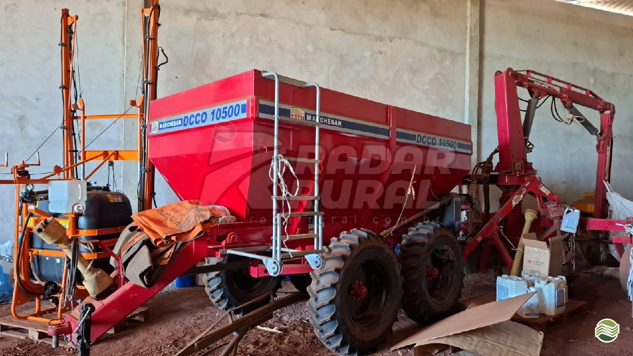 IMPLEMENTOS AGRICOLAS DISTRIBUIDOR CALCÁRIO 10500 Kg Radar Rural VERA CRUZ SÃO PAULO SP