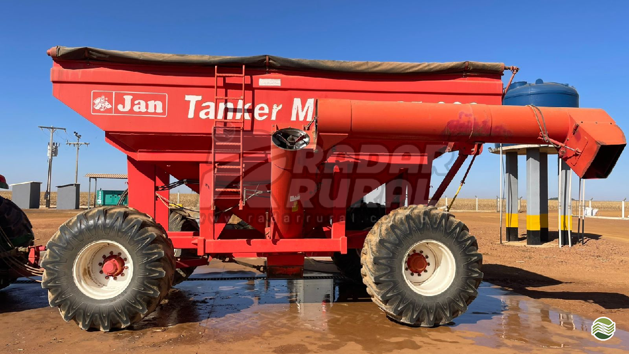 IMPLEMENTOS AGRICOLAS CARRETA BAZUKA GRANELEIRA 25000 Radar Rural VERA CRUZ SÃO PAULO SP