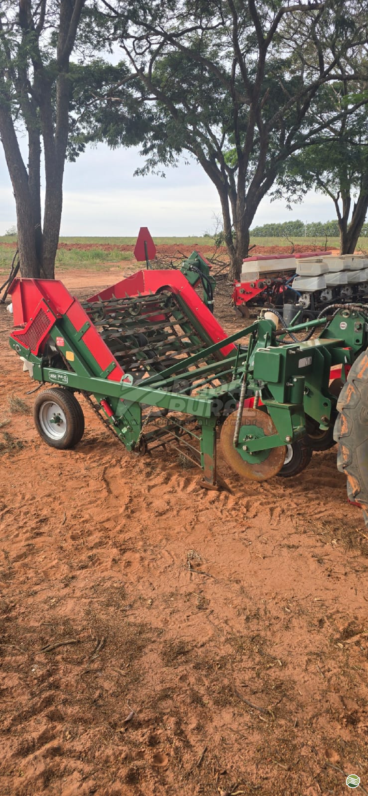 EQUIPAMENTOS AMENDOIM ARRANCADOR DE AMENDOIM Radar Rural VERA CRUZ SÃO PAULO SP