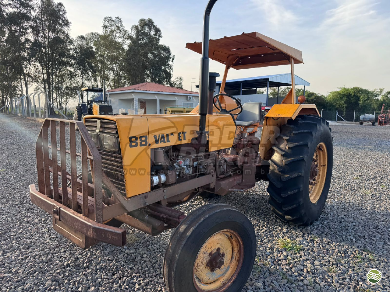 TRATOR VALMET VALMET 88 Tração 4x2 Radar Rural VERA CRUZ SÃO PAULO SP