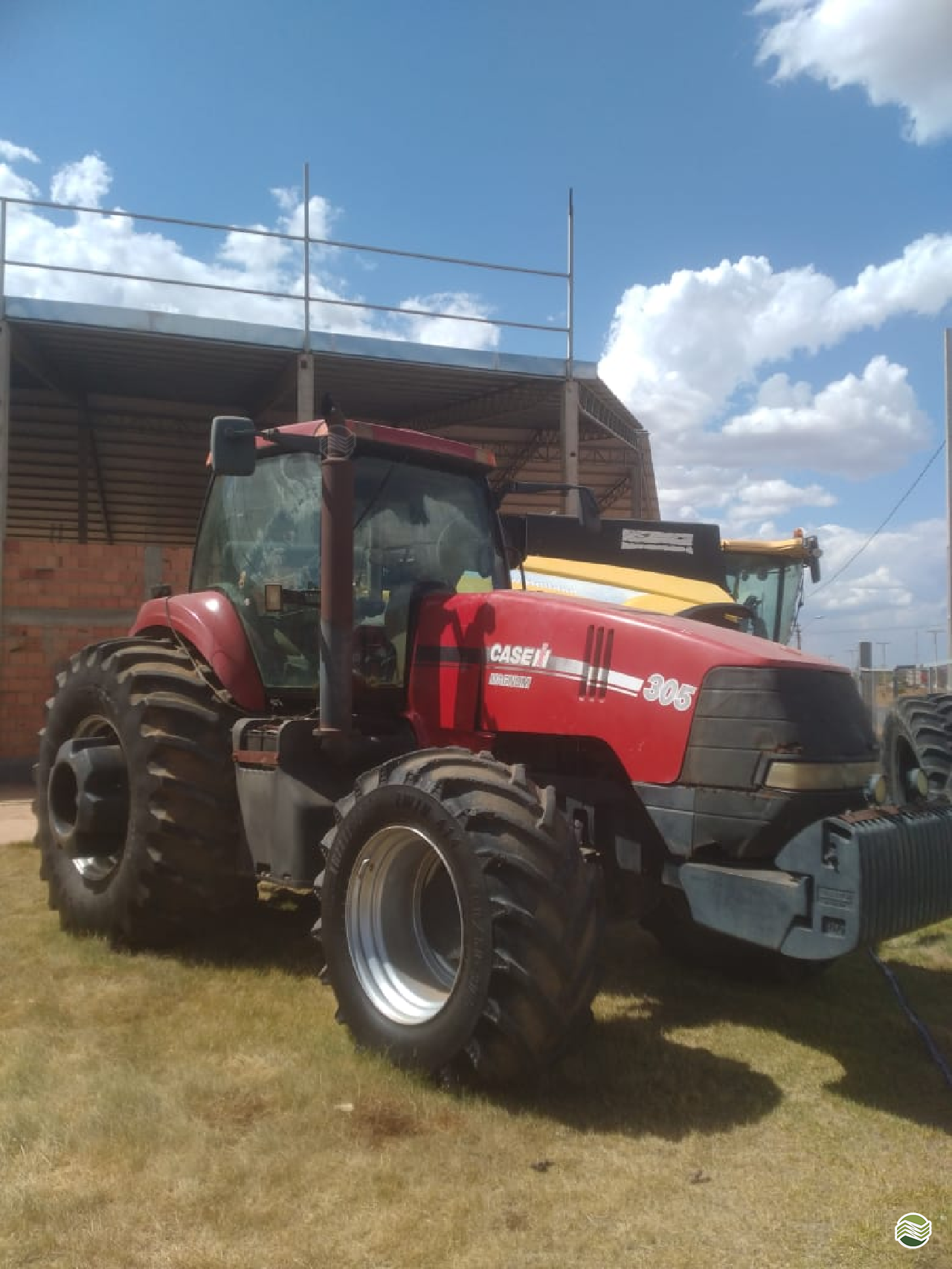 TRATOR CASE MAGNUM 305 Tração 4x4 Radar Rural VERA CRUZ SÃO PAULO SP