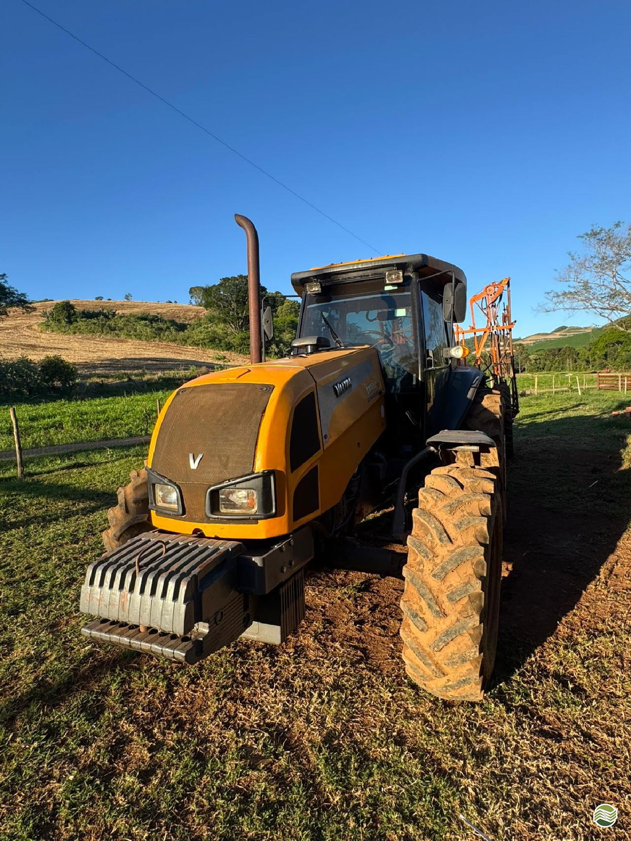 TRATOR VALTRA VALTRA BM 125 Tração 4x4 Radar Rural VERA CRUZ SÃO PAULO SP