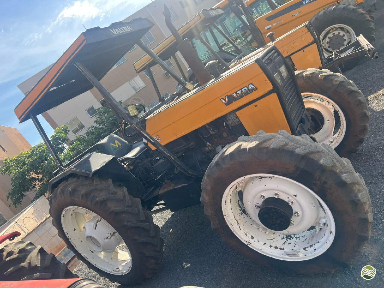 TRATOR VALMET VALMET 685 Tração 4x4 Radar Rural VERA CRUZ SÃO PAULO SP