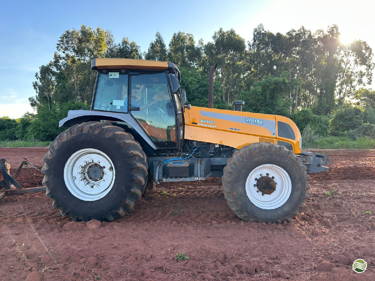 TRATOR VALTRA VALTRA BH 185 Tração 4x4 Radar Rural VERA CRUZ SÃO PAULO SP