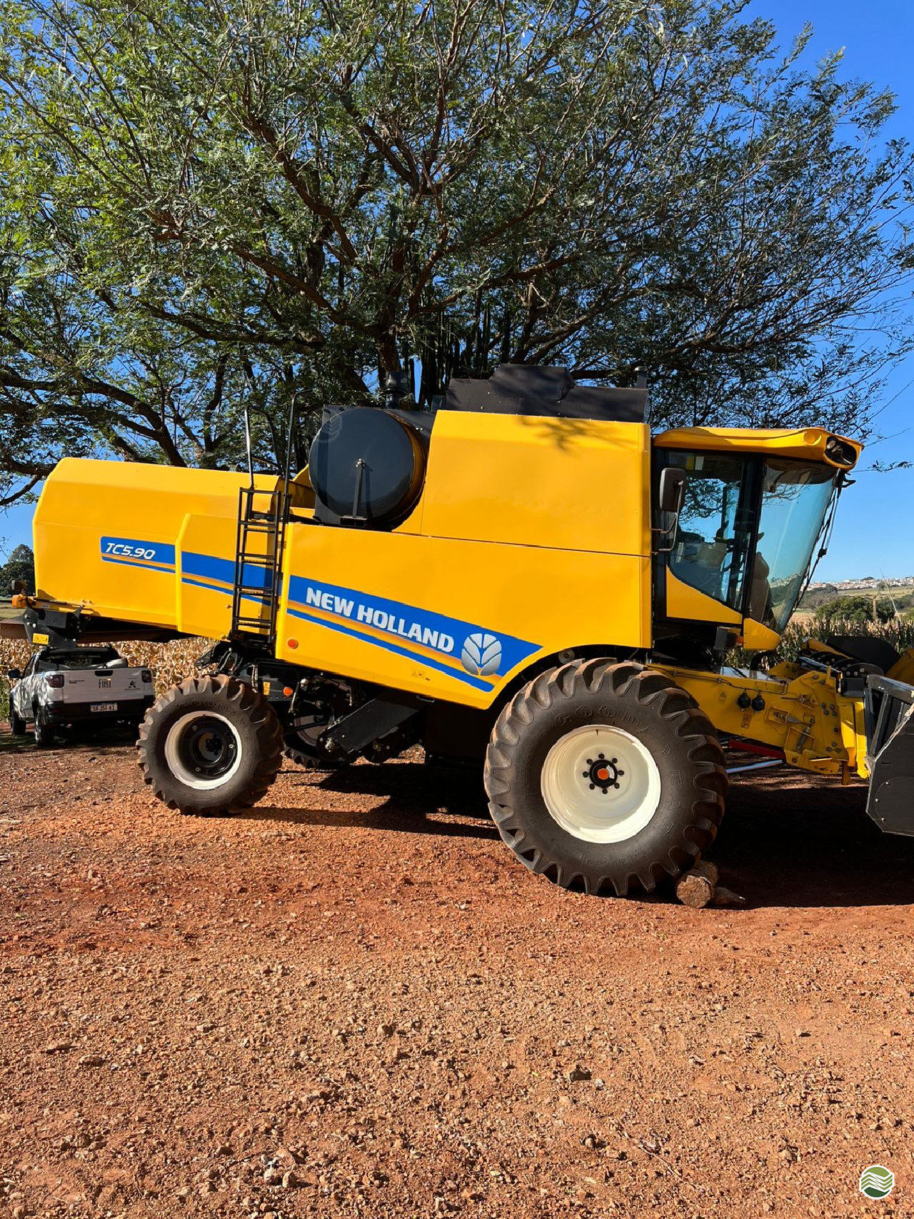 COLHEITADEIRA NEW HOLLAND TC 5.90 Radar Rural VERA CRUZ SÃO PAULO SP