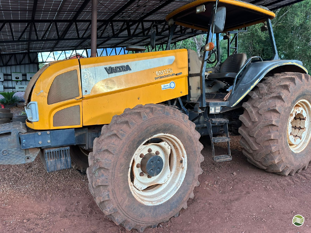 TRATOR VALTRA VALTRA BM 125 Tração 4x4 Radar Rural VERA CRUZ SÃO PAULO SP
