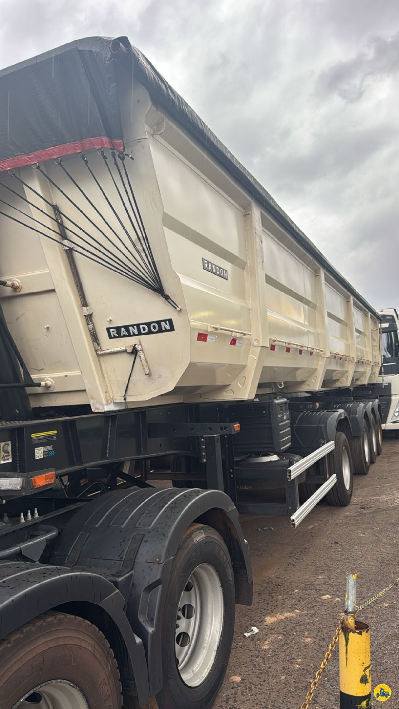 CARRETA SEMI-REBOQUE BASCULANTE MRX Transportes BELO HORIZONTE MINAS GERAIS MG
