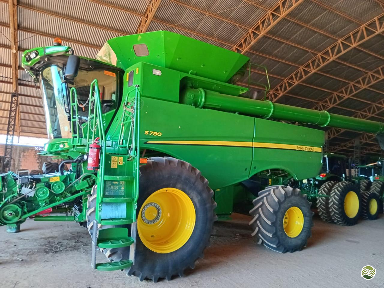 COLHEITADEIRA JOHN DEERE JOHN DEERE S780 Sudeste Máquinas e Implementos CATALAO GOIAS GO